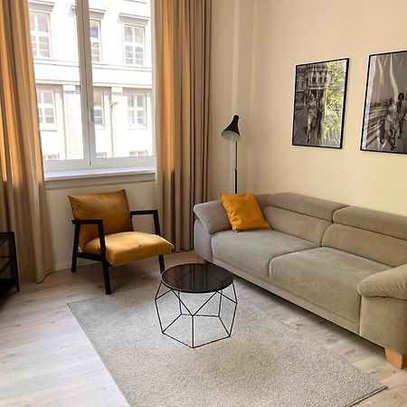 Skau Gajova Family Two Bedroom Apartment With A Terrace Free Parking Bratislava Exterior foto