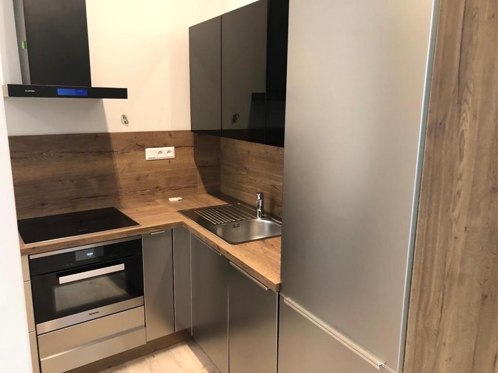 Skau Gajova Family Two Bedroom Apartment With A Terrace Free Parking Bratislava Exterior foto