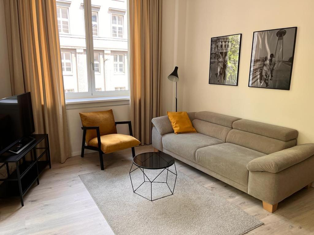Skau Gajova Family Two Bedroom Apartment With A Terrace Free Parking Bratislava Exterior foto